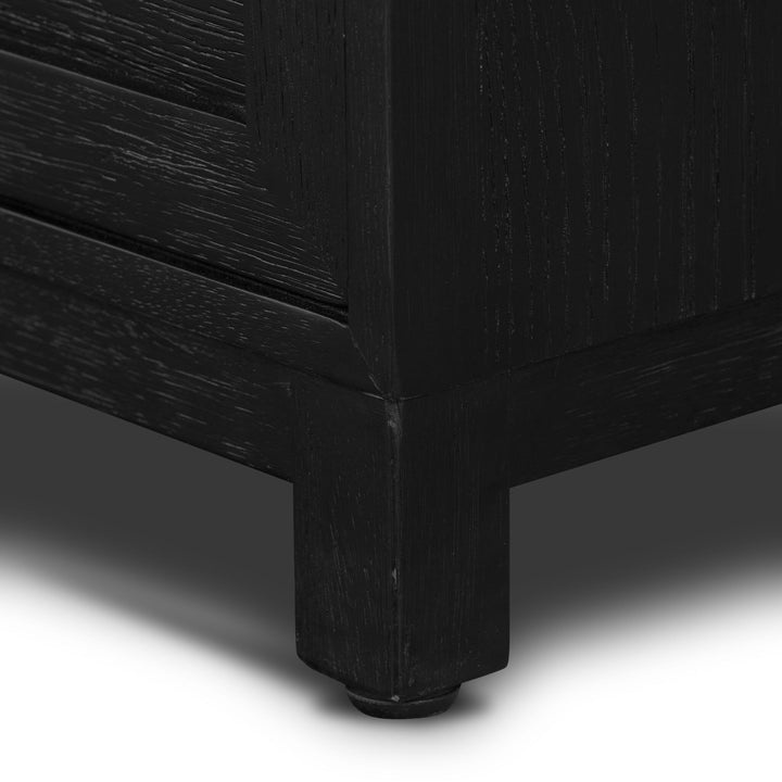 Vanilli  Nightstand