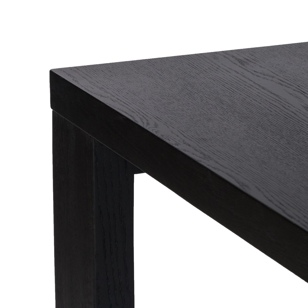 Vanilli  Dining Table