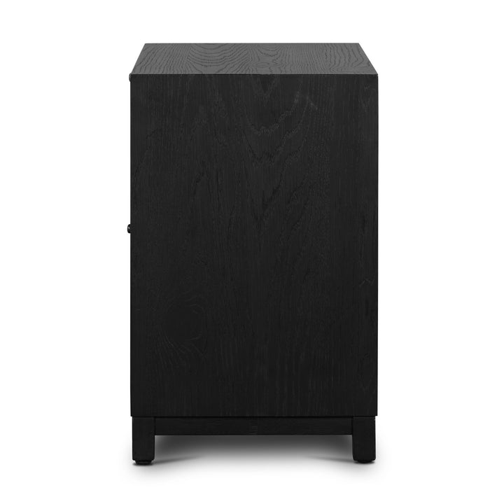 Vanilli  Nightstand